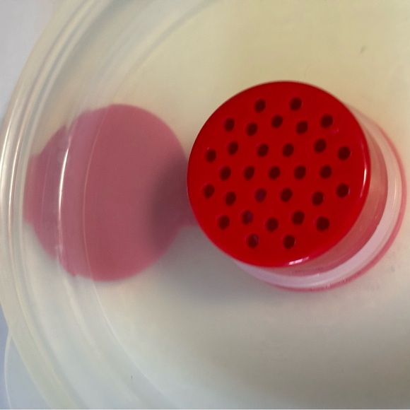 Pampered chef microwave silicone popcorn popper W/ leaflet red EUC - Picture 5 of 11